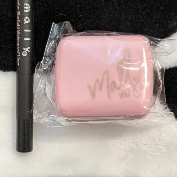 Midnight Black Eyeliner With Sharpener Mally Evercolor Starlight Waterproof NWOB - Picture 3 of 9